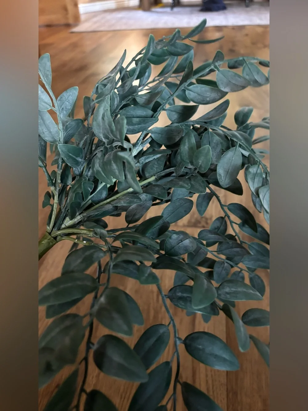 N/A lifelike green